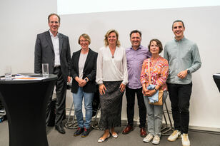Ludwig Holle (CDU), Dr. Eva Riempp (SPD), Susanne Glahn (FDP), Martin Malcherek (Linke), Ingrid Pannhorst (ÖDP), Jonas König (B90/Die Grünen)