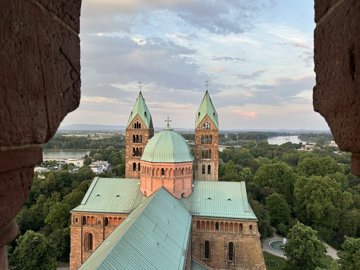 Blick aus dem Turm auf den Speyrer Dom